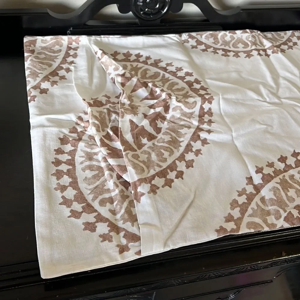 Pottery Barn Lida Star Madallion Dec Pillow Sham